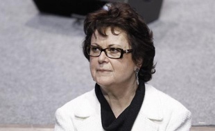 L'ex-ministre Christine Boutin, présidente du Parti Chrétien Démocrate, a estimé lundi que l'institution d'un mariage homosexuel serait irréversible, redemandant un référendum sur cette question.