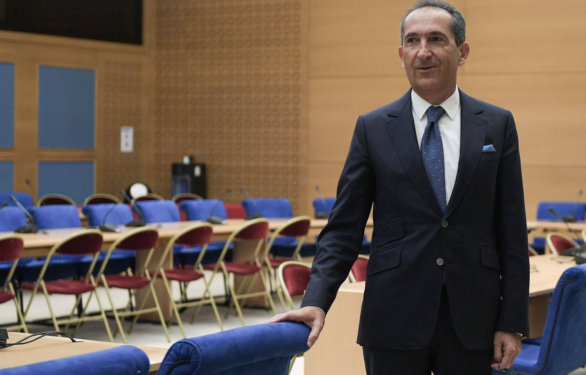 SFR : Patrick Drahi, l'homme qui valait 15,5 milliards de dette et qui voit son empire s'effondrer
