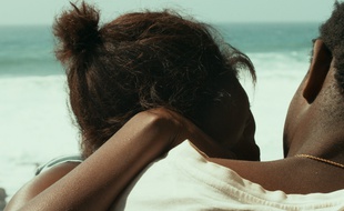 Atlantique n'est pas qu'un drame humain, c'est aussi, une histoire d'amour, un polar et un film fantastique