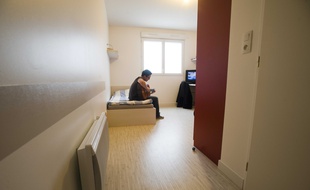 Dans une résidence étudiante, à Angers