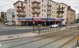 L'accident s'est produit sur le boulevard des Martyrs à Nantes.
