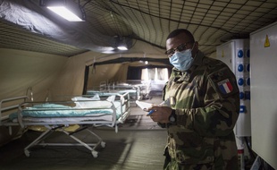 Un hôpital militaire va ouvrir sur le parking de l'hôpital Emile Muller à Mulhouse pour libérer des lits.