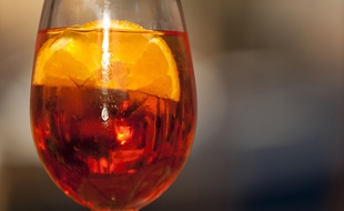 Illustration verre de spritz.