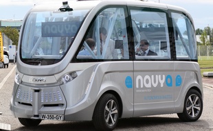 La navette autonome est commercialisée par la société Navya.