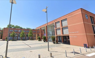 La mairie de Saint-Louis, dans le Haut-Rhin.