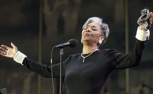 Nancy Wilson, en 2002