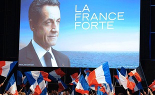 Les militants attendent l'arrivée de Nicolas Sarkozy au Zénith de Montpellier (Hérault), le 28 février 2012.