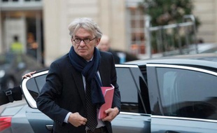 Jean-Claude Mailly, secrétaire général de Force Ouvrière (FO), a prévenu qu'il était aux yeux de son syndicat "inenvisageable de remettre en cause les droits des chômeurs", alors que démarre vendredi la renégociation des règles de l'assurance chômage.