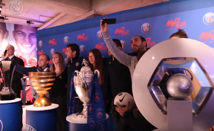 Evidemment, prendre un mannequin challenge en photo, c'est un peu bête.