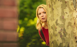 Virginie Efira dans « Adieu les cons » d'Albert Dupontel