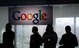 L'organisme espagnol de surveillance d'Internet a ordonné jeudi au géant américain Google de payer une amende de 900.000 euros (1,23 million de dollars) pour des "graves violations" de la vie privée.