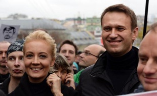 L'opposant russe numéro un, Alexeï Navalny, a annoncé dimanche avoir été élu président d'un parti d'opposition russe non enregistré, Alliance populaire.