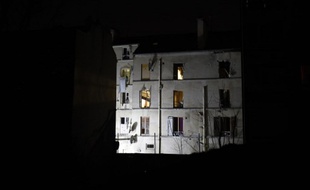 L'immeuble du 48, avenue de la République, le 18 novembre 2015 après l'assaut du Raid.