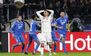 Hoffenheim jubile après l'égalisation de son défenseur Pavel Kaderabek. Pour Houssem Aouar et l'OL, c'est la désillusion.