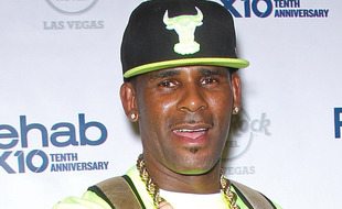 Le chanteur de R&B R. Kelly