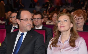 Après un tour de chauffe procédural, la justice examine mercredi les poursuites engagées par la première dame, Valérie Trierweiler, contre sa biographie intitulée "La Frondeuse", ouvrage qui lui prête d'avoir eu dans le passé une relation avec le député UMP Patrick Devedjian.