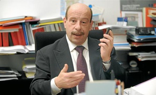 Le procureur Patrick Poirret a lancé, en janvier dernier, le dispositif de téléphone d'alerte.