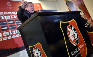 Rolland Courbis lors de sa première conférence de presse rennaise, le 21 janvier 2016.