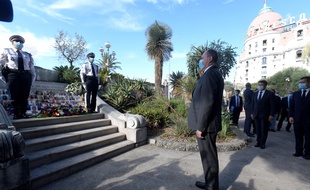 Le Premier ministre effectue un déplacement à Nice sur le thème de l'insécurité.