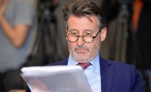 Sebastian Coe lors de la conférence de presse organisée par l'AMA concernant le dopage dans l'athlétisme, le 14 janvier 2016 à Munich.