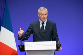Bruno Le Maire demande aux influenceurs de bien vérifier les promotions des produits en ligne.