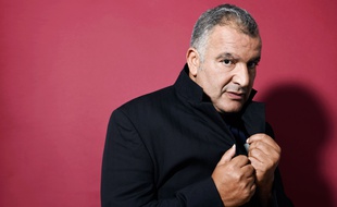 Magyd Cherfi du groupe Zebda, qui en 1995 composa l'album "Le bruit et l'odeur".
