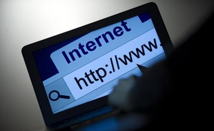 Un rapport remis au Premier ministre formule des préconisations pour mieux réprimer les propos racistes et antisémites sur Internet