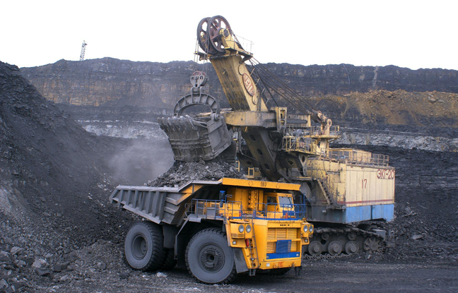 Burkina Faso : Huit mineurs coincés sous terre depuis deux semaines, les recherches continuent