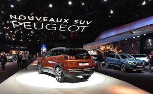 La Peugeot 3008, présentée au Salon mondial de l'automobile de Paris 2016.