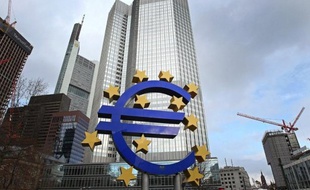 Le taux de chômage de la zone euro s'est établi au niveau record de 11,9% de la population active en janvier, contre 11,8% le mois précédent, selon les données publiées vendredi par l'office européen de statistiques Eurostat.