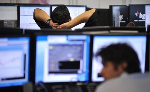 Stress, dépressions et insomnies sont des maux de plus en plus courants à la City de Londres, où les champions de la finance sont sous une pression accrue à cause de la crise, au point de pousser certains grands patrons à jeter l'éponge.