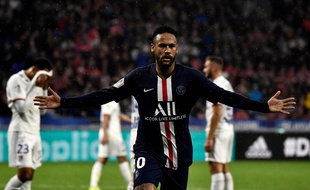 Neymar s'est montré décisif en toute fin de rencontre ce dimanche. JEFF PACHOUD