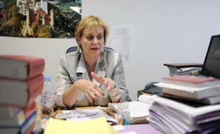 Mme Prévost-Desprez s'était saisie d'un supplément d'information après avoir renvoyé le procès pour abus de faiblesse visant M. Banier sine die le 1er juillet, à la suite de la publication des enregistrements clandestins réalisés au domicile de la milliardaire.