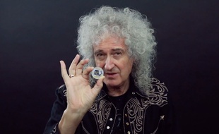 Le guitariste de Queen Brian May