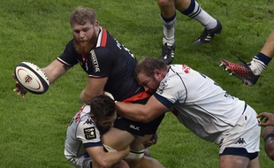 Le troisième ligne centre toulousain Gillian Galan lors du match de Top 14 contre Grenoble, le 1er octobre 2016 au stade Ernest-Wallon de Toulouse.