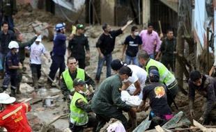 Quatre personnes ont péri et au moins 28 personnes sont portées disparues à la suite d'un glissement de terrain ayant enseveli dix maisons dans la ville colombienne de Manizales (278 km à l'ouest de Bogota), a annoncé samedi la Croix-Rouge à l'AFP.