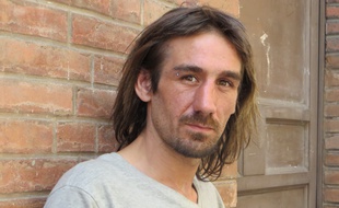 Jérôme Wyss , sans abri depuis dix ans, doit comparaître vendredi devant le tribunal correctionnel de Toulouse.