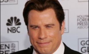 John Travolta va jouer dans une nouvelle version de la comédie musicale "Hairspray", portée à l'écran en 1988 par John Waters et devenue un spectacle à succès à Broadway, a annoncé vendredi le quotidien Variety.