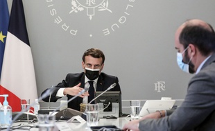 Emmanuel Macron lors de sa réunion en visioconférence le 2 février 2021.