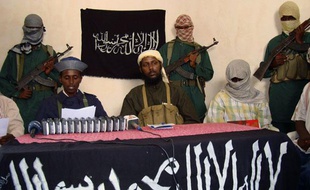 Des militants somaliens d'Al-Chabaab, à Mogadiscio (Somalie), en 2008.