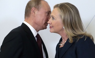 Vladimir Poutin et Hillary Clinton en 2012.