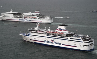 Illustration de navires de la Britanny Ferries.