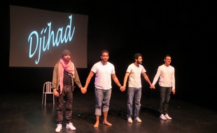 Florian Chauvet, Samir Kadi, Helmi Dridi et Adel Djemai, les acteurs de la pièce « Djihad », le 25 avril 2017 au Théâtre Garonne de Toulouse.
