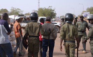 A Niamey et Zinder, des émeutes anti-Charlie Hebdo ont fait dix morts au Nige
