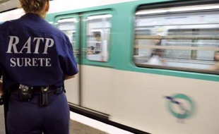 Les vols représentent la majorité des infractions perpétrées dans les transports en commun d'Ile-de-France où les hommes et les jeunes en sont le plus souvent victimes, selon une étude de l'Observatoire national de la délinquance (OND) publiée lundi.