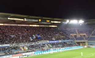 Le message du soutien des supporters du Racing à ceux du FC Nantes.