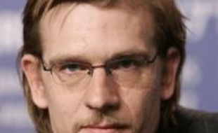 L'acteur Guillaume Depardieu a été condamné jeudi à deux mois de prison ferme par le tribunal correctionnel de Versailles, pour avoir conduit, en état d'ivresse un scooter, dans la nuit du 10 février, à Bougival (Yvelines).