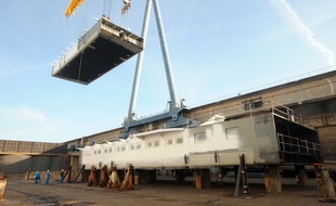 Mise sur cale du Loire Princesse, mercredi aux chantiers navals de Saint-Nazaire
