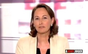 Capture d'écran de l'intervention de Ségolène Royal dans l'émission A vous de juger du 16 novembre 2010.