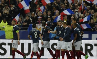 L'équipe de France lors de son match amical perdu contre le Brésil (1-3), le 26 mars 2015 au Stade de France.